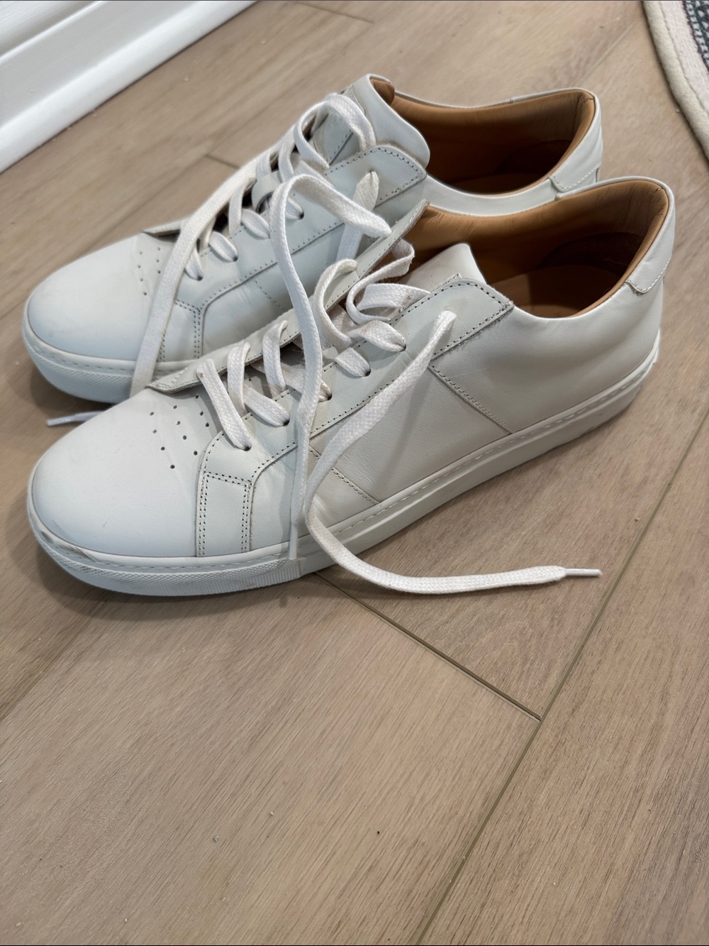 Men's Greats royales White Leather Sneakers - Low Top Casual Shoes
